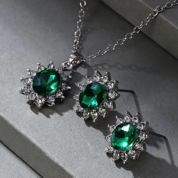 Emerald & Diamond Silver Tone Necklace and Stud Earrings Set - Picture 3 of 3
